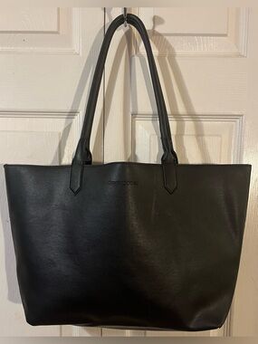 Bloomingdale’s Faux Leather PVC Tote Bag Leopard Print Interior Black Exterior